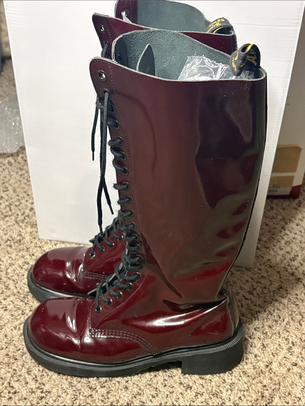 RARE Vintage Dr. Martens 9730/1420 knee-high boots in a burgundy patent leather - Picture 7 of 11